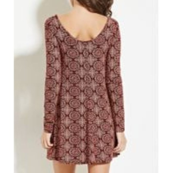 Forever 21 Medallion Print Trapeze Dress - Picture 4 of 9